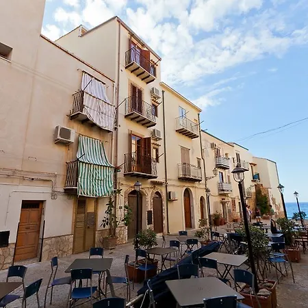 Terrazza Piazzetta Cefalu